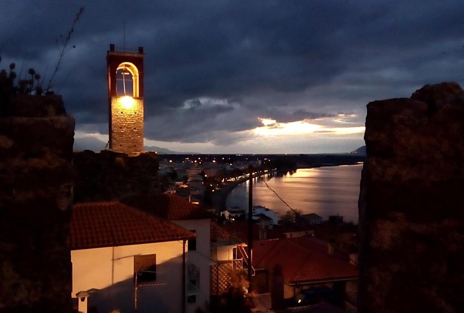 Sideroporta Castle Nafpaktos Guest House ภายนอก รูปภาพ